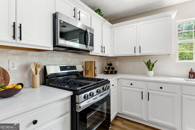5654 Laurel Ridge Drive, East Point, GA 30344