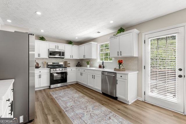 5654 Laurel Ridge Drive, East Point, GA 30344