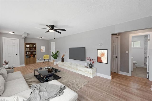 5712 Gretna RD, Virginia Beach, VA 23455