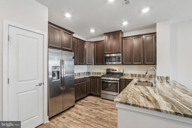 142-B FLEET CT, Bensalem, PA 19020