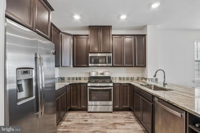142-B FLEET CT, Bensalem, PA 19020