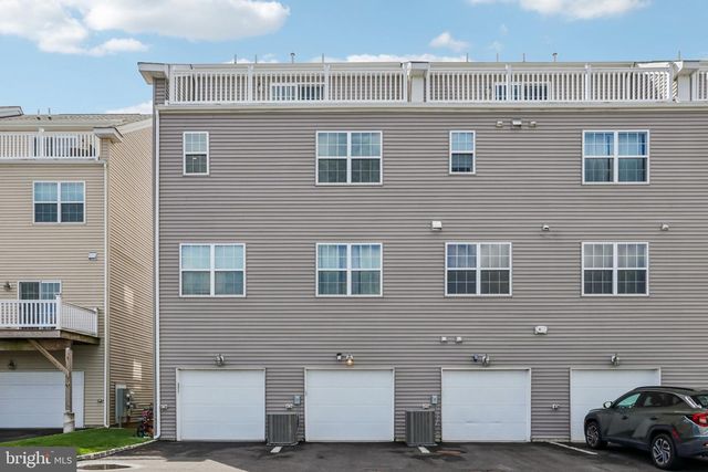 142-B FLEET CT, Bensalem, PA 19020