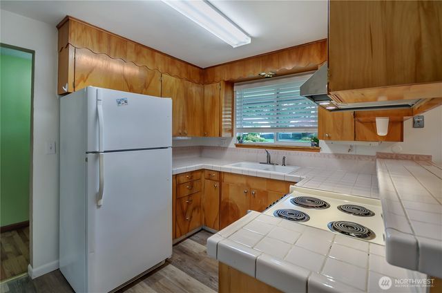 517 W Street SE, Tumwater, WA 98501