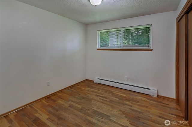517 W Street SE, Tumwater, WA 98501