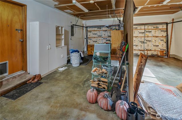 517 W Street SE, Tumwater, WA 98501