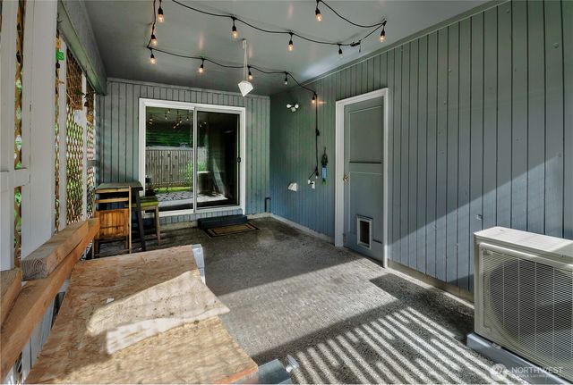 517 W Street SE, Tumwater, WA 98501
