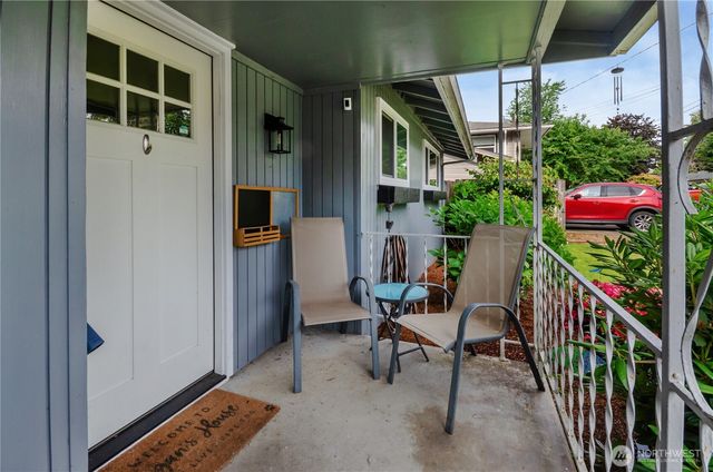 517 W Street SE, Tumwater, WA 98501