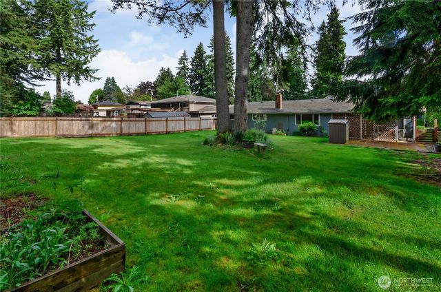 517 W Street SE, Tumwater, WA 98501