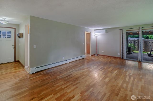 517 W Street SE, Tumwater, WA 98501