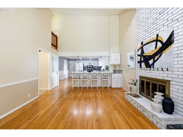 15598 Nw OVERTON Dr, Beaverton, OR 97006