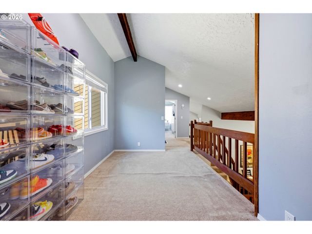 15598 Nw OVERTON Dr, Beaverton, OR 97006