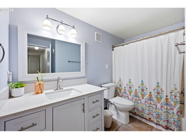 15598 Nw OVERTON Dr, Beaverton, OR 97006