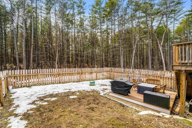 85 Kennard Road, Nottingham, NH 03290