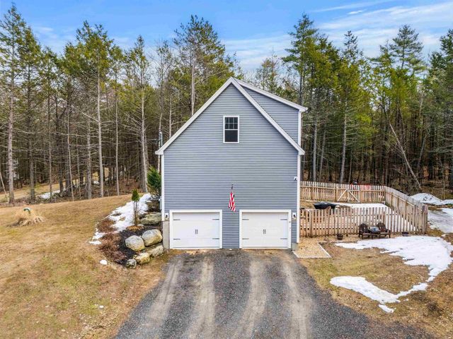 85 Kennard Road, Nottingham, NH 03290