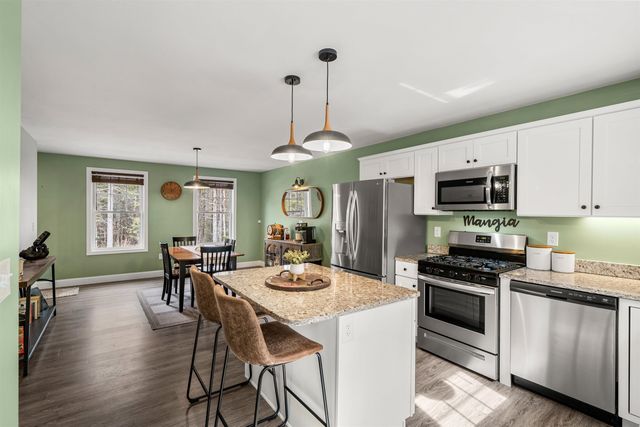 85 Kennard Road, Nottingham, NH 03290