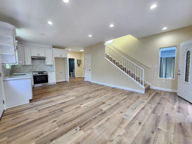 4024-4026 college ave, San Diego, CA 92115