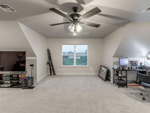 1880 Shaylee Lane, Choctaw, OK 73020