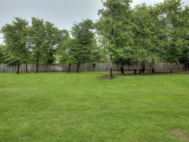 1880 Shaylee Lane, Choctaw, OK 73020