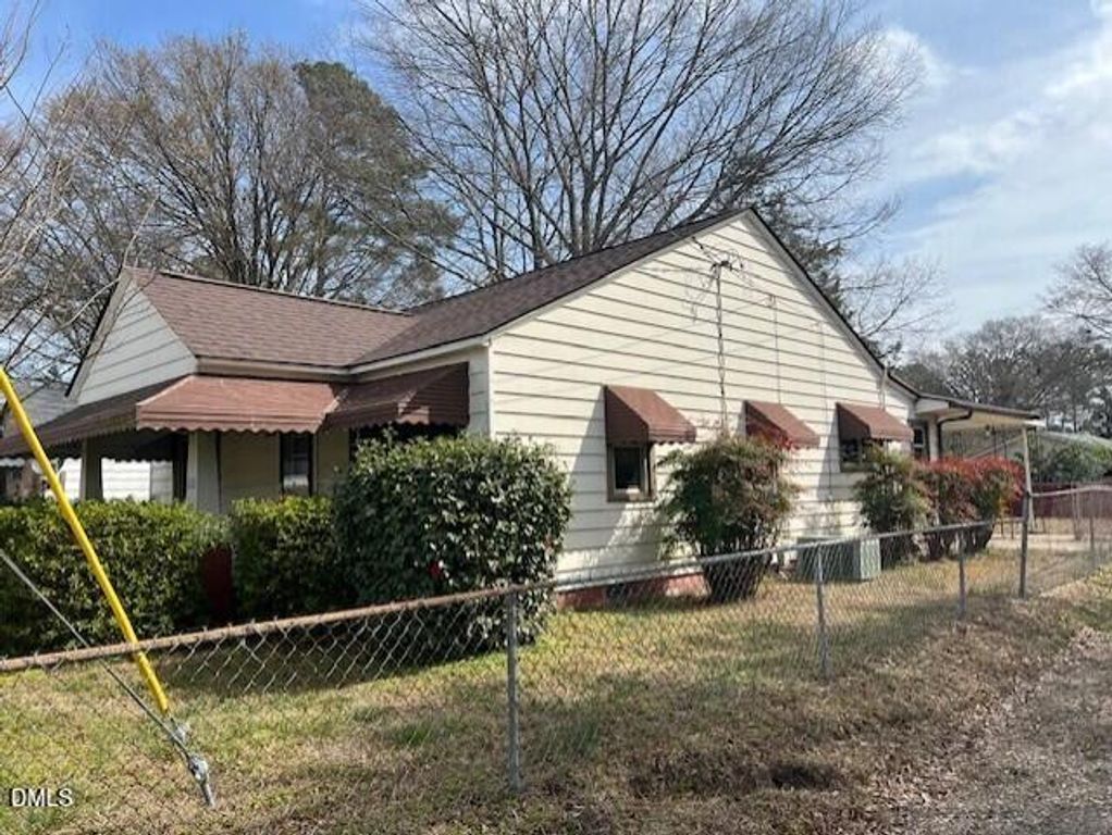 1111 Gaston Street, Smithfield, NC 27577