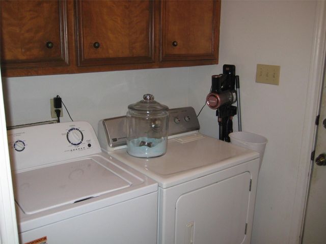 101 Locust, Village Mills, TX 77663