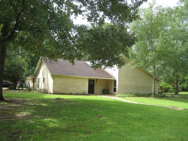 101 Locust, Village Mills, TX 77663