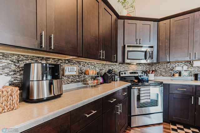 5595 TUSCAN Court S, Fargo, ND 58104