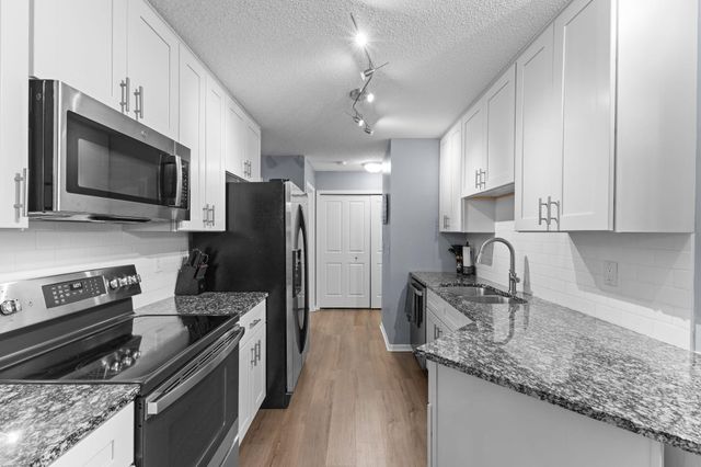 3816 Foss Road 7, Saint Anthony, MN 55421