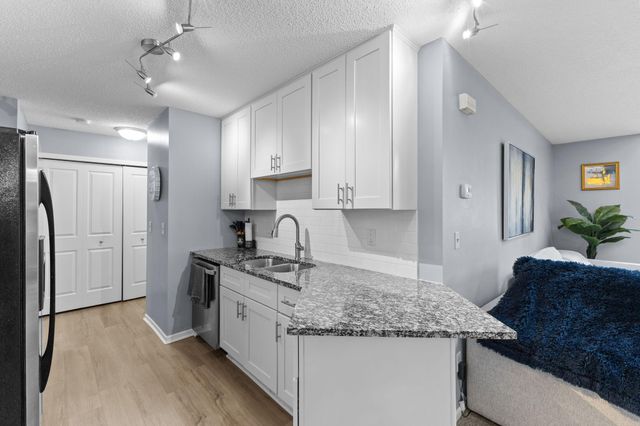 3816 Foss Road 7, Saint Anthony, MN 55421