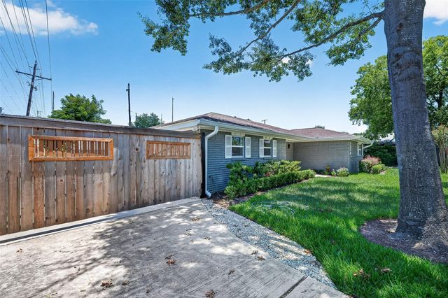 1338 Seaspray Court, Houston, TX 77008