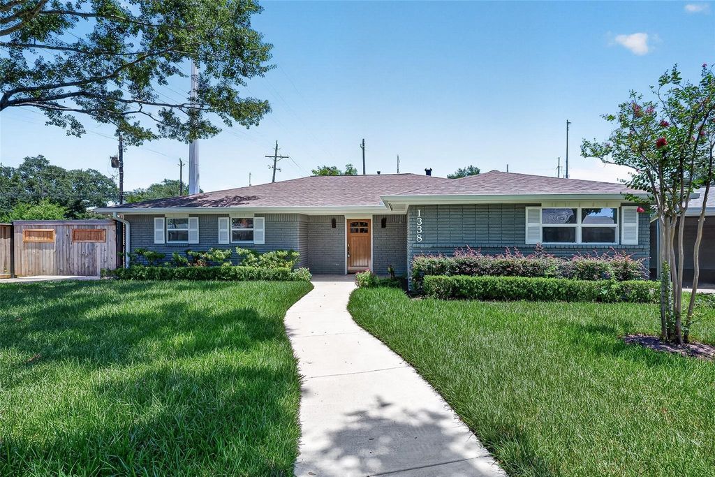 1338 Seaspray Court, Houston, TX 77008