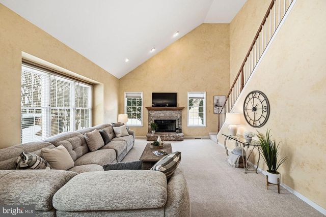 28 THOMAS SPEAKMAN DR, Glen Mills, PA 19342