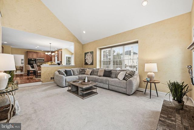 28 THOMAS SPEAKMAN DR, Glen Mills, PA 19342