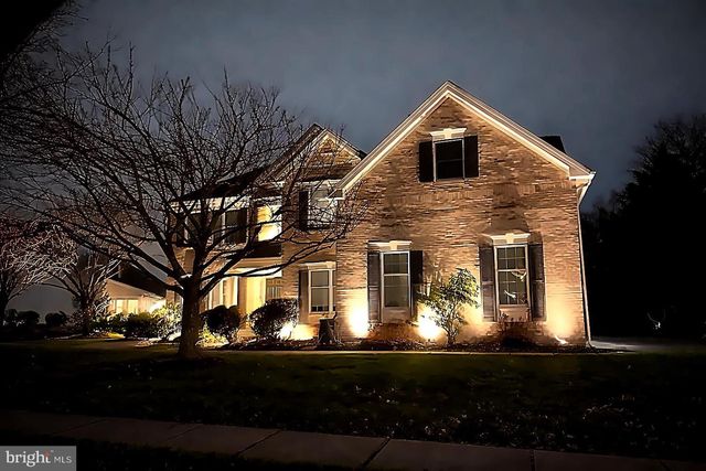 28 THOMAS SPEAKMAN DR, Glen Mills, PA 19342