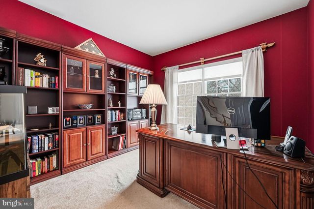 28 THOMAS SPEAKMAN DR, Glen Mills, PA 19342