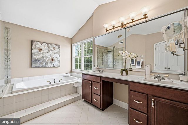 28 THOMAS SPEAKMAN DR, Glen Mills, PA 19342