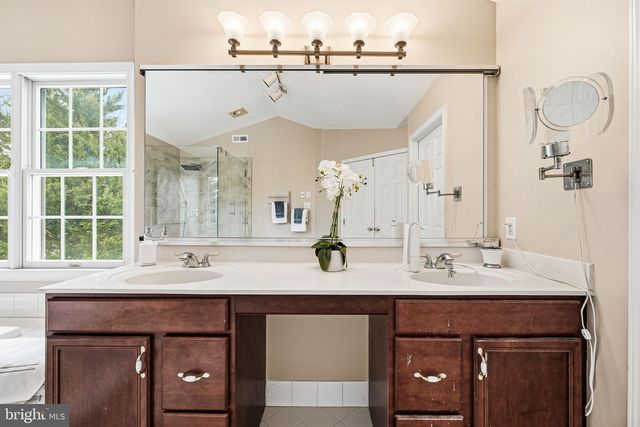 28 THOMAS SPEAKMAN DR, Glen Mills, PA 19342