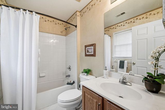 28 THOMAS SPEAKMAN DR, Glen Mills, PA 19342