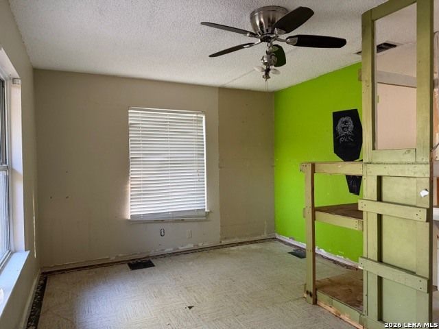 5110 HAPPINESS ST, Kirby, TX 78219