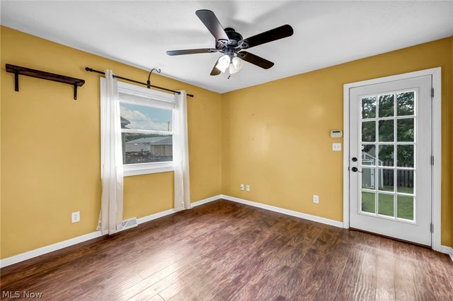 294 Broadview Avenue, Barberton, OH 44203