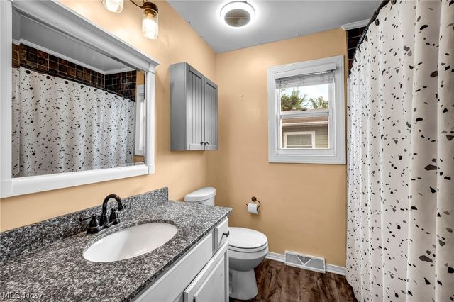 294 Broadview Avenue, Barberton, OH 44203