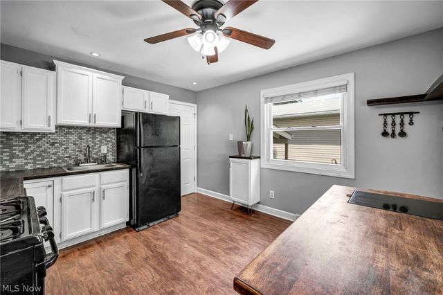 294 Broadview Avenue, Barberton, OH 44203