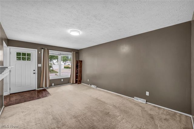 294 Broadview Avenue, Barberton, OH 44203