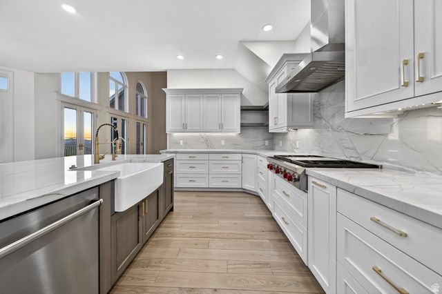 5227 S RIDGEDALE DR, Ogden, UT 84403