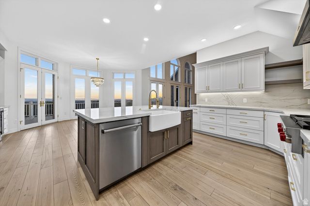 5227 S RIDGEDALE DR, Ogden, UT 84403