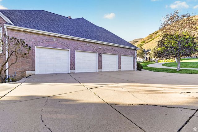 5227 S RIDGEDALE DR, Ogden, UT 84403