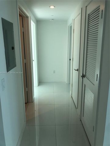 1100 S Miami Ave 4007, Miami, FL 33130