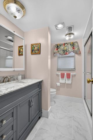 3871 Via Poinciana 407, Lake Worth, FL 33467
