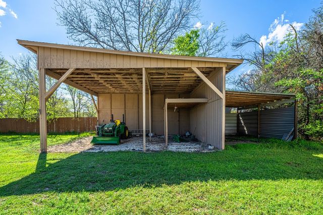 123 FM 480, Center Point, TX 78010