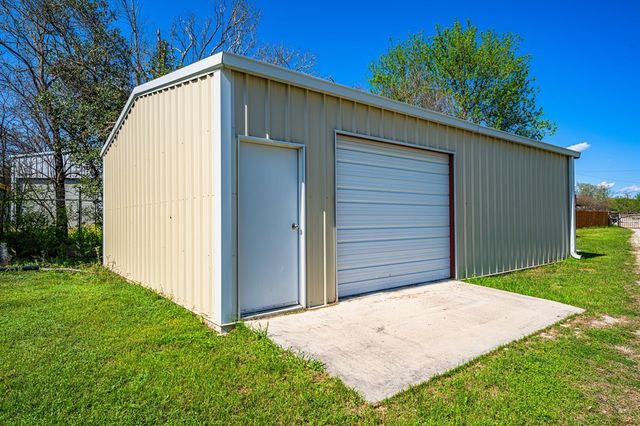 123 FM 480, Center Point, TX 78010