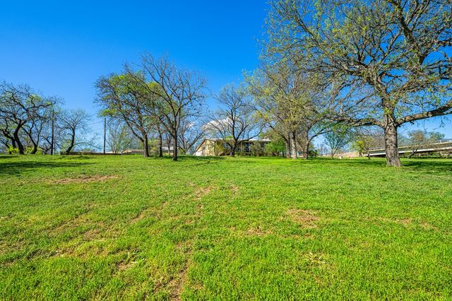 123 FM 480, Center Point, TX 78010